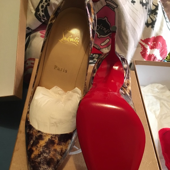 Shoes - Picture 2 of 3